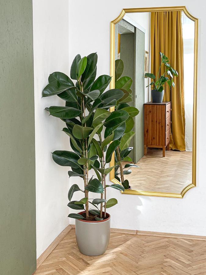 Turnkey I Vintage Terrace Apartment Prague Luaran gambar